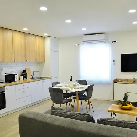 Maris Apartment