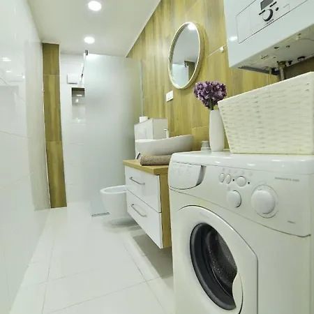 Maris Apartment