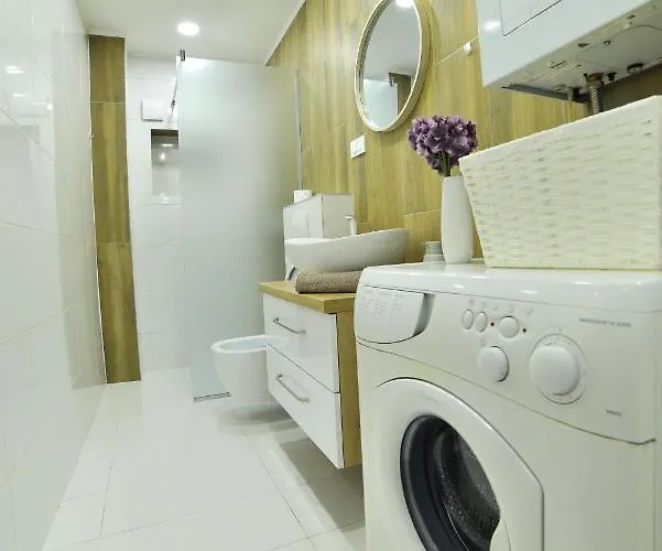 Maris Apartment